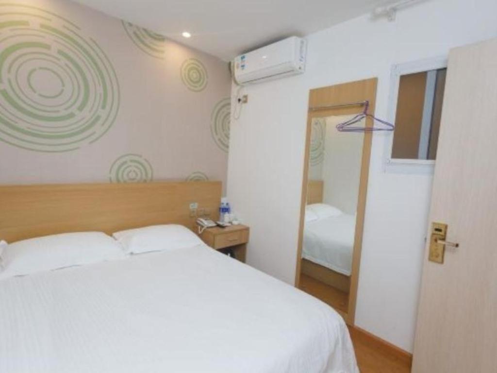Greentree Inn Zhejiang Ningbo South Railway Station Express Hotel Exterior foto